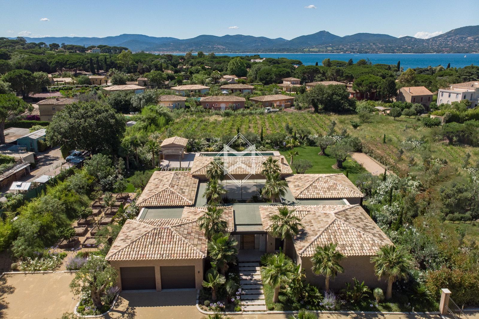 Sale Villa Saint-Tropez - 6 Bedrooms - Countryside . Ref 8689